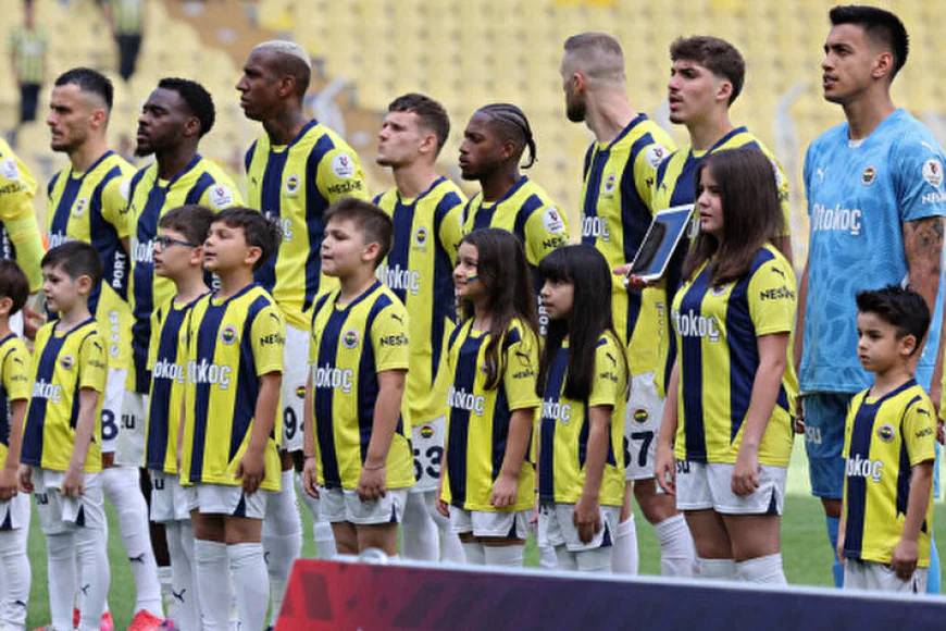 Sezon öncesi Fenerbahçe’de ilk ayrılık geldi: Yıldız isim veda ediyor