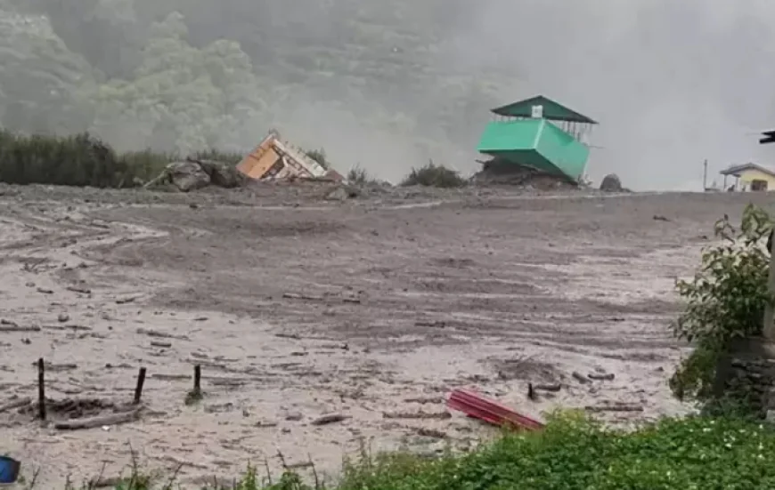 Otobüs Heyelanın Kurbanı Oldu: Hindistan’da 15 Kişi Hayatını Kaybetti